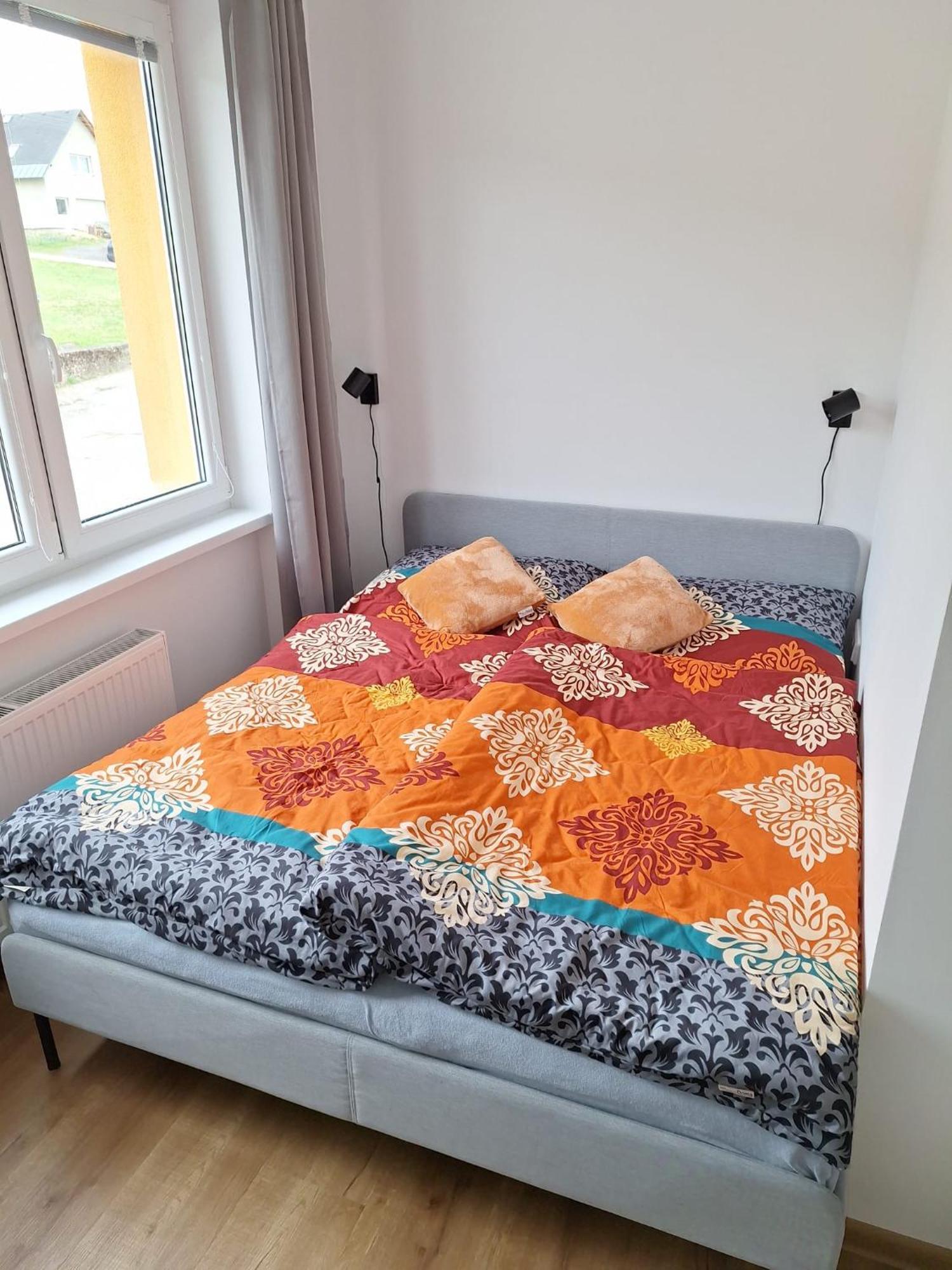 Dvouloznicovy Slunicko Apartment Zasada